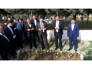 Ak Parti Şanlıurfa Milletvekili Faruk Çelik Birecik’te