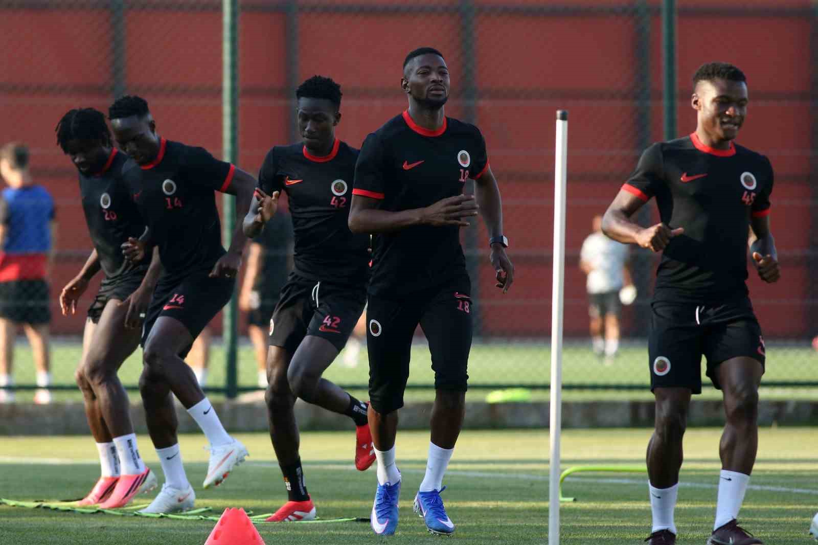 genclerbirligi-fenerbahce-maci-hazirliklarini-tamamladi