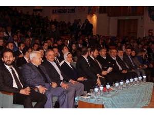 Ak Parti Genel Başkan Yardımcısı Ravza Kavakçı Kan;