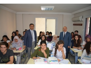 Akdeniz’de Okullara Destek Sürüyor