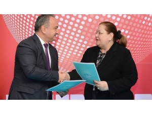 Ted Okulları Ve Google Arasında Eğitim Ve Teknolojiyi Birleştiren İmza