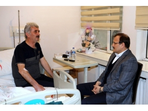 Çavuşoğlu’ndan Kamıl’a Ziyaret