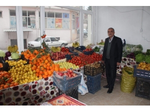 3 Bin 290 Nüfuslu İlçenin Tek Manavı Hizmete Girdi