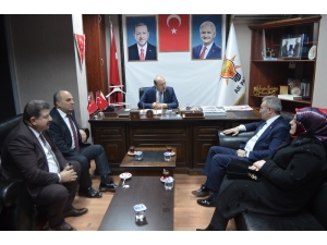 Ak Partili Budak İş Çevreleriyle Bir Araya Geldi
