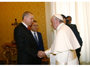 Cumhurbaşkanı Erdoğan, Papa Francis Görüşmesi Sona Erdi