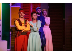 Odunpazarı Belediye Tiyatrosu Büyük İlgi Görüyor