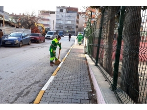 Okul Ve Çevreleri Temizlendi