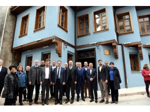 Gemlik’in Yeni Kültür Merkezi Gün Sayıyor