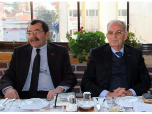 Yeni Chp Yönetiminin Belediye Ziyareti Açıklamaları Krize Neden Oldu