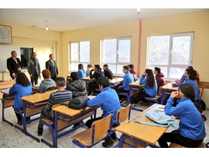 Vali Sonel Öğrencilerle Bir Araya Geldi