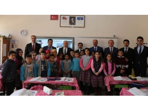 Muş’ta Öğrenciler Ders Başı Yaptı