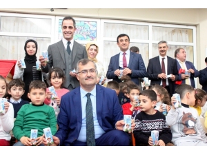 Van’da Süt Dağıtımı