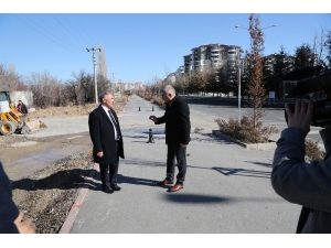 Niğde Belediyesi Yaya Geçitlerini Düzenliyor