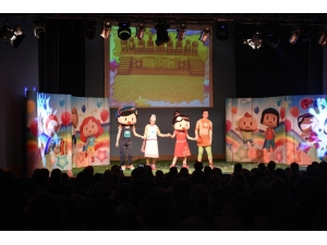 4 Bin Çocuk Tiyatro İzledi