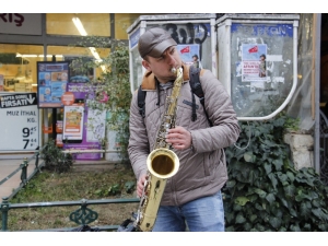 Saksafonuyla 80’lere Götürdü