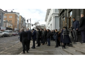 Kars Belediye Başkanı Karaçanta: "Görevimin Başındayım"