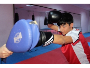 Ailesi Bırak Dedi, O Türkiye Şampiyonu Oldu