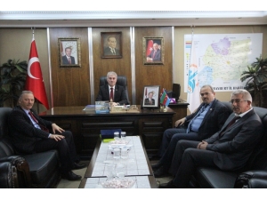 Başkan Mete Memiş’e Teşekkür Plaketi