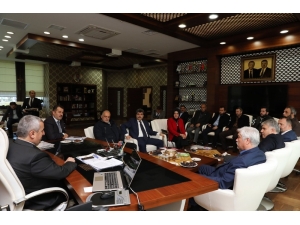 Umreden Dönen Başkan Baran, Ziyaretçilerini Ağırladı