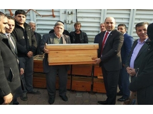 Arıcılara Bin 218 Kovan Desteği