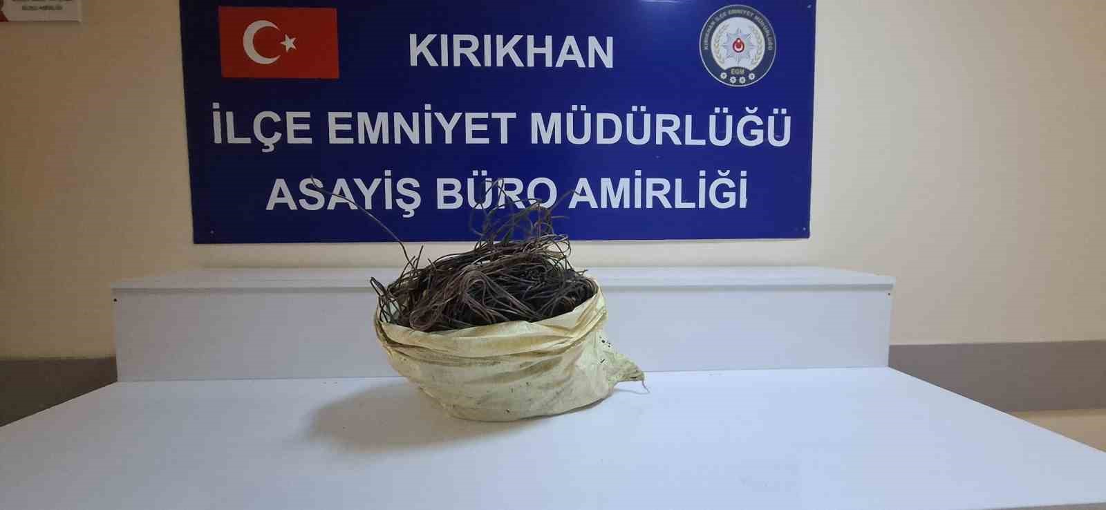 kirikhan-da-3-bucuk-milyon-tl-lik-kablo-calan-3-kisi-tutuklandi