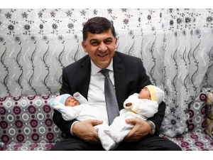 Fadıloğlu’ndan İkiz Bebeklere Ziyaret