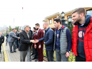 Başkan Karaosmanoğlu Gençlik Meclisi’ni Ziyaret Etti