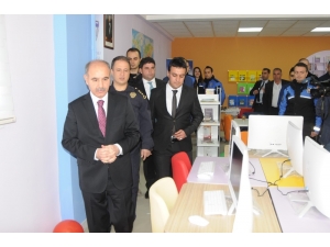 Şırnak’ta Şehit Polis Adına Kütüphane Açıldı