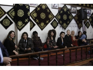 Yabancı Sendikacılar Yaran Meclisi’ne Katıldı