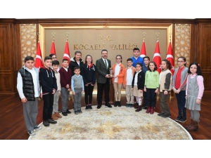 İzmit Belediyesi Çocuk Meclisi’nden Vali Aksoy’a Ziyaret