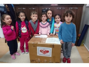 Minik Eller Üşümesin