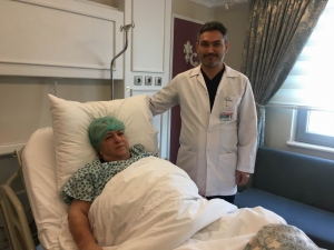 Dev Fıtıktan Katmanlara Ayırma Yöntemiyle Kurtuldu