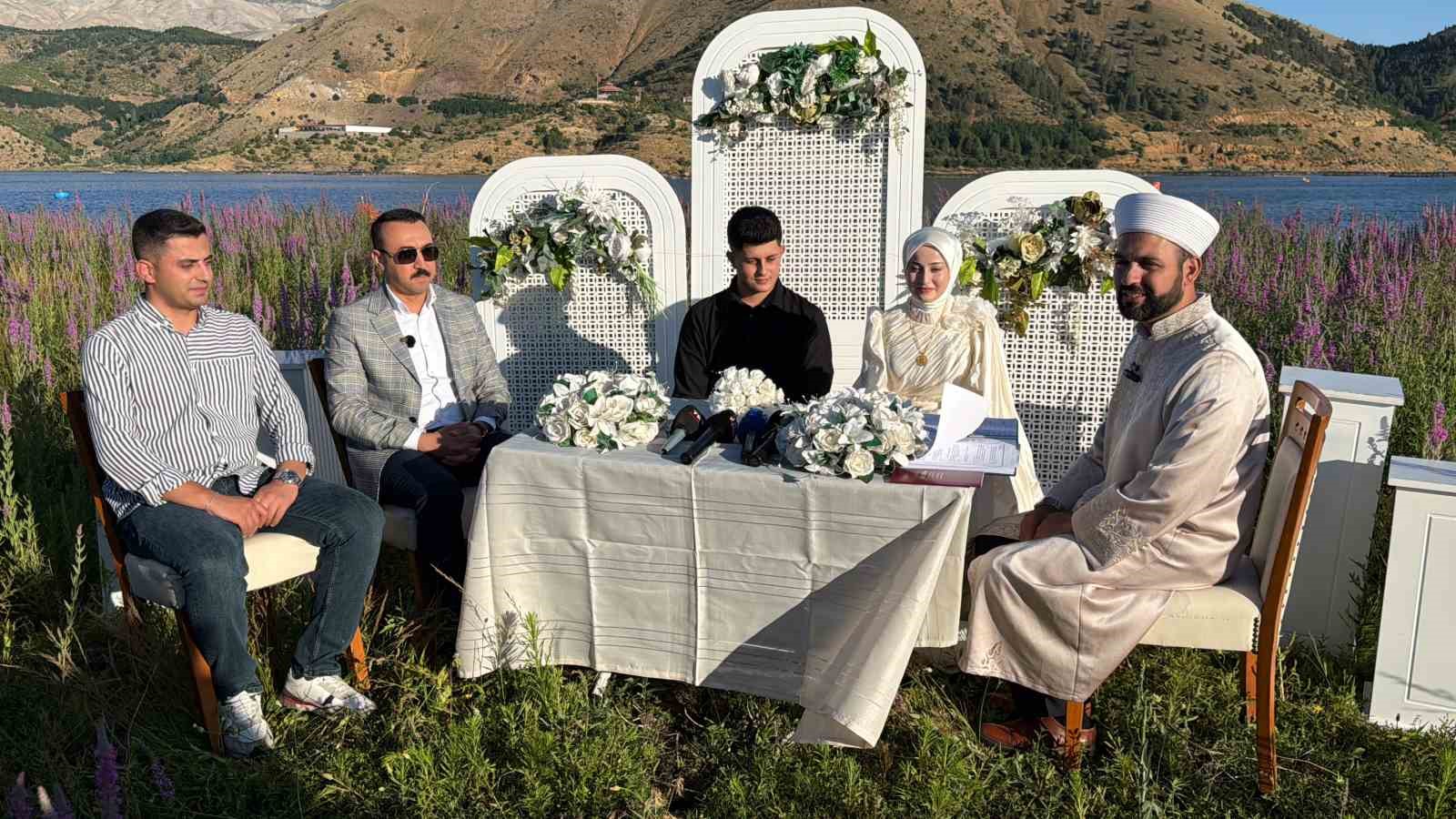 yuzen-adada-evet-dediler