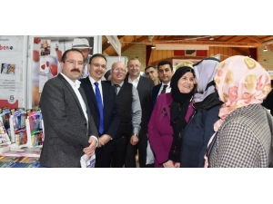 Kemalpaşa’da Kitap Fuarı