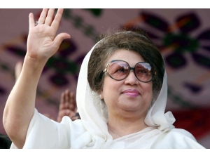 Bangladeş’in Eski Başbakanına 5 Sene Hapis Cezası Verildi