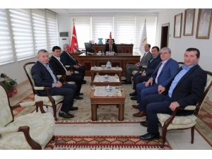 Şaphane Protokolü Vali Ahmet Hamdi Nayir’i Ziyaret Etti