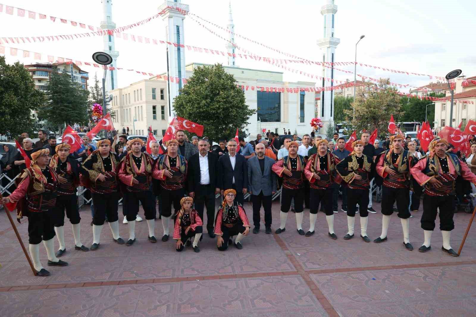 pursaklar-da-104-uncu-yila-yakisan-zafer-coskusu