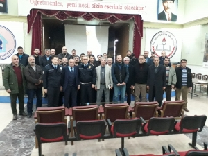 Emniyetten Okul Servis Şoförlerine Seminer