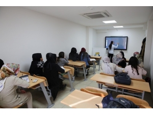 Gençler Üniversiteye Haliliye Belediyesiyle Hazırlanıyorlar