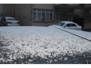 Elazığ’da Dolu Yağışı Etkili Oldu