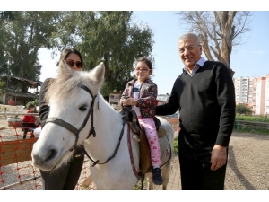 Miniklerin At Sevgisi