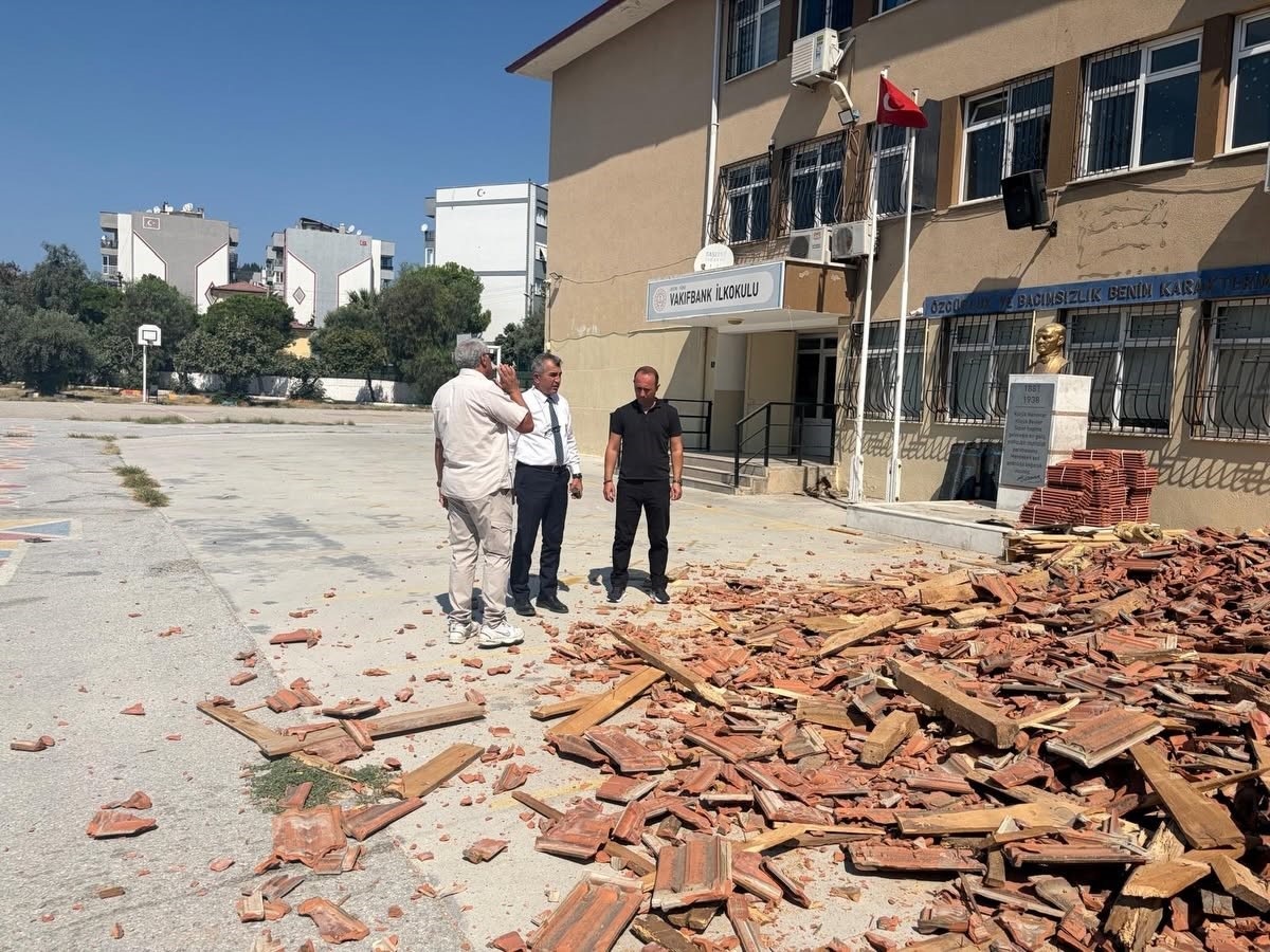 soke-de-okulun-catisi-yenileniyor