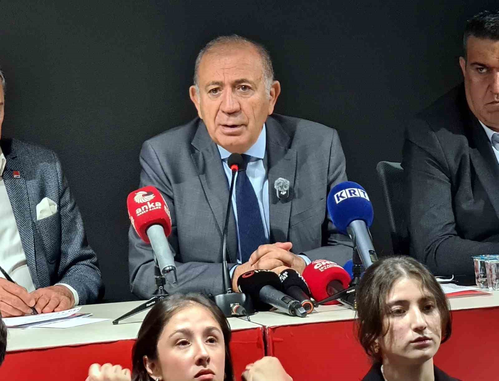 gursel-tekin-onumuzdeki-gunlerde-partimizin-genel-baskani-genel-merkezi-yeniden-bir-yapilanma-konusunda-kararini-verecektir