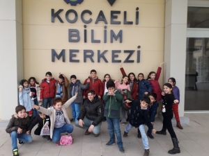 Kartepeli Çocuklar Bilimi Keşfediyor