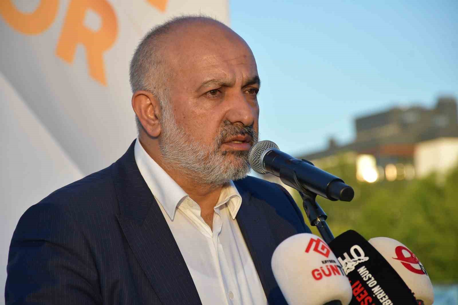 kayserispor-baskani-ali-camli-mutluluk-yasiyoruz