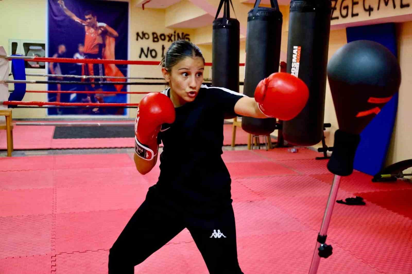 yaz-spor-okullari-nda-boks-egitimleri-yogun-ilgi-goruyor