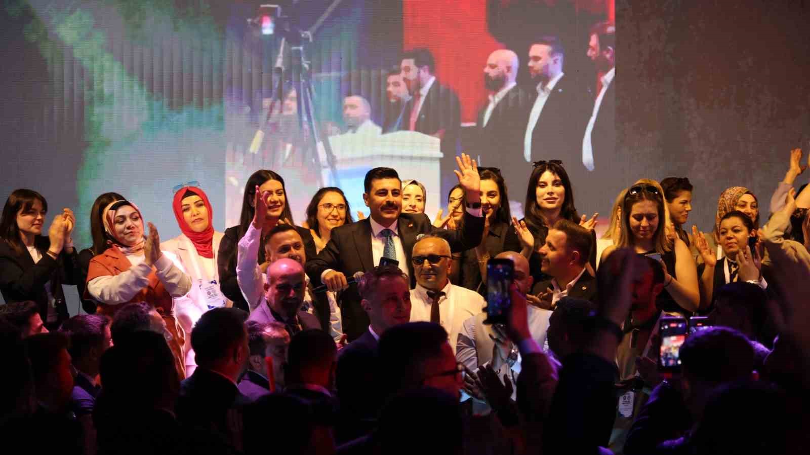genc-saglik-sendikasi-nda-osman-kaya-guven-tazeledi