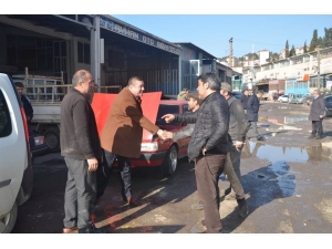 Başkan Tekin, "Sanayi Sitesini Sular Altından Kalmaktan Kurtaracağız"