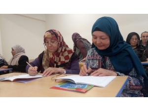 Cumhurbaşkanı Erdoğan’ın Çağrısı Sonrası Vatandaşlar Kurslara Akın Ediyor