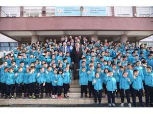 Başkan Karaosmanoğlu Ve Başkan Ayaz Okulları Ziyaret Etti